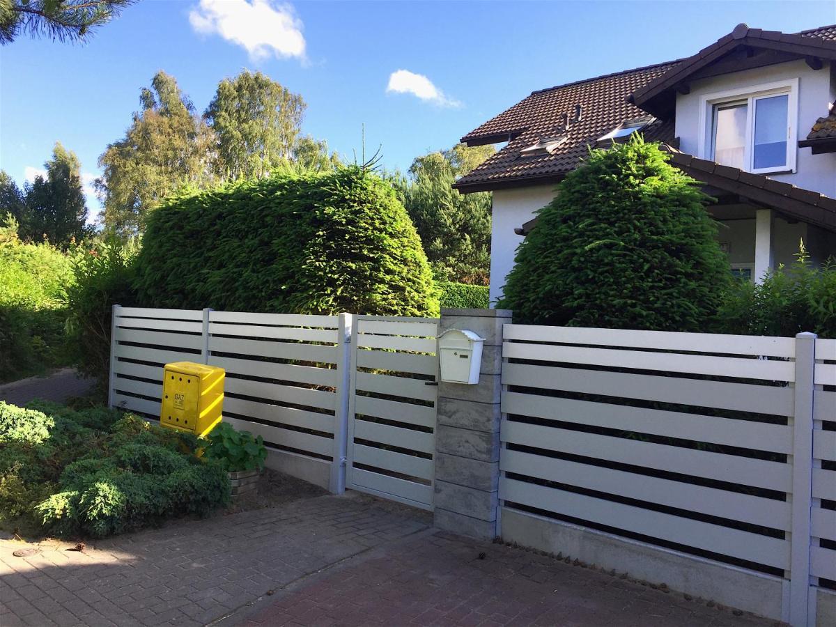 Szary Domek Apartamenty Ustka Exteriör bild