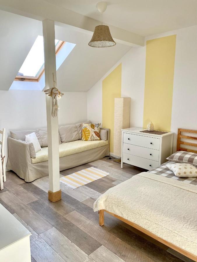 Szary Domek Apartamenty Ustka Exteriör bild