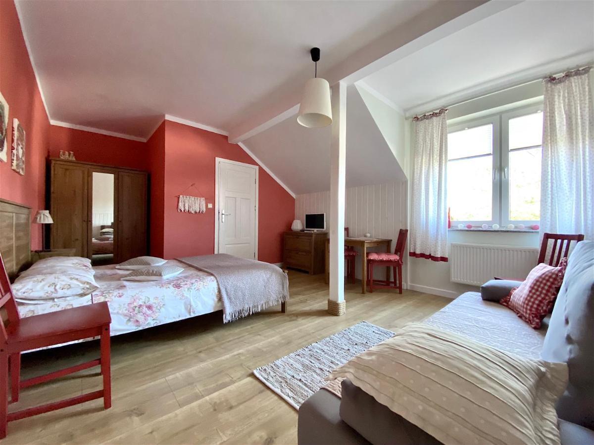 Szary Domek Apartamenty Ustka Exteriör bild