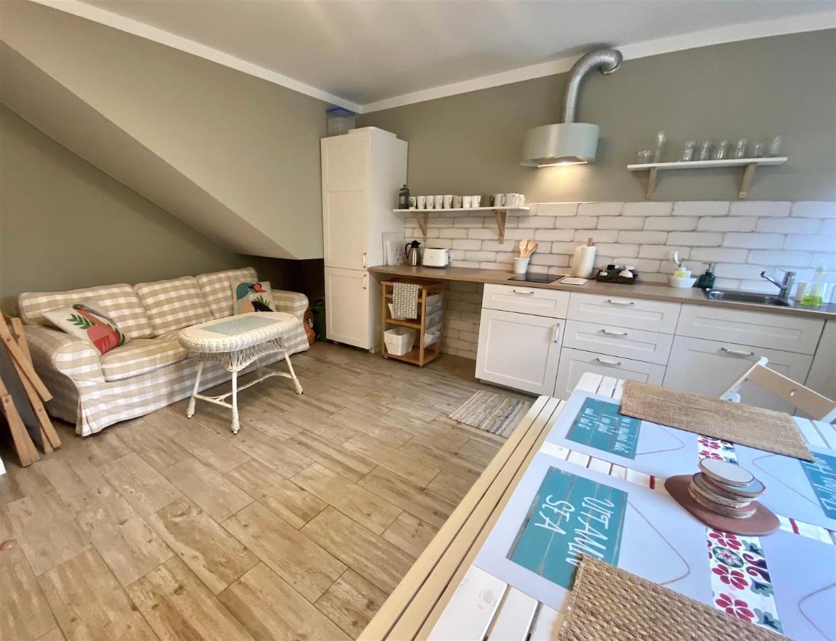 Szary Domek Apartamenty Ustka Exteriör bild