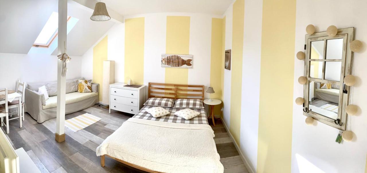 Szary Domek Apartamenty Ustka Exteriör bild