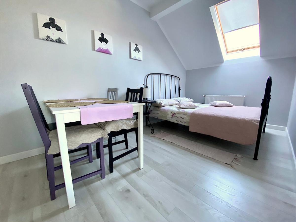 Szary Domek Apartamenty Ustka Exteriör bild
