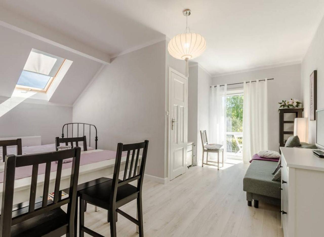 Szary Domek Apartamenty Ustka Exteriör bild