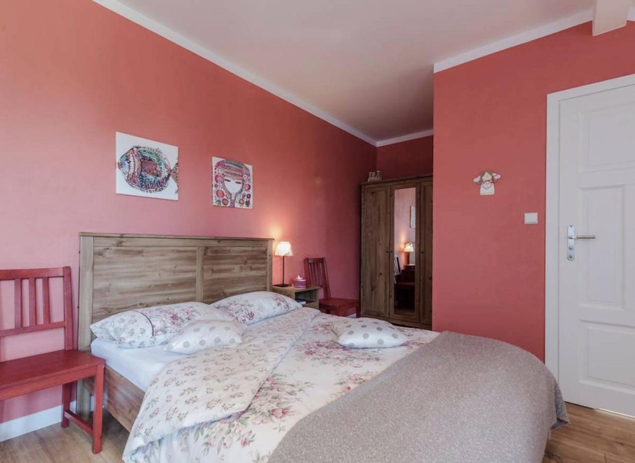 Szary Domek Apartamenty Ustka Exteriör bild