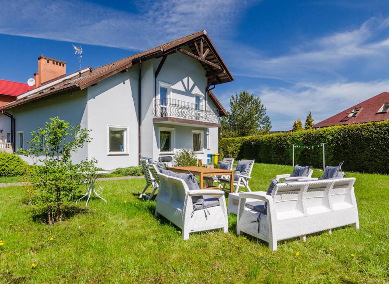 Szary Domek Apartamenty Ustka Exteriör bild
