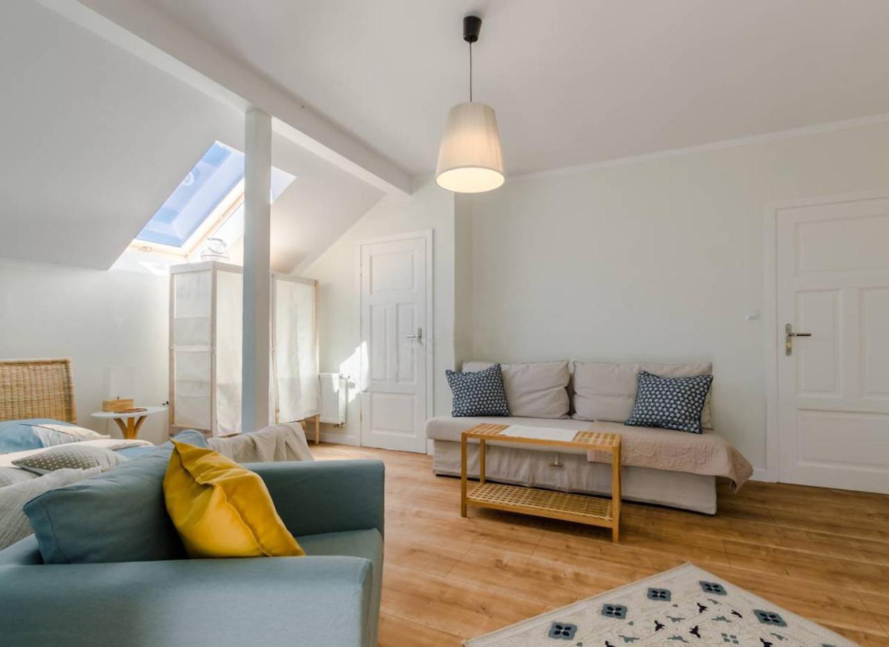 Szary Domek Apartamenty Ustka Exteriör bild